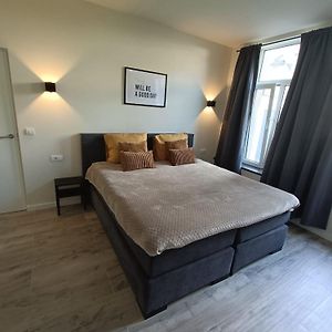 Mooi En Trendy Appartement Vlakbij Strand